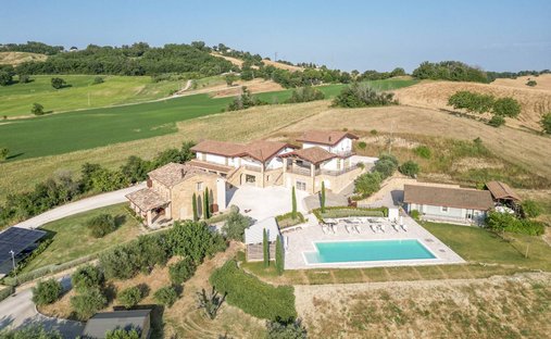 Casa a Tolentino, Marche, Italia 1
