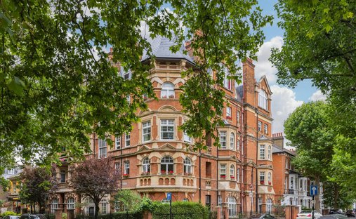 Apartment in Brook Green, Hammersmith and Fulham, England 1
