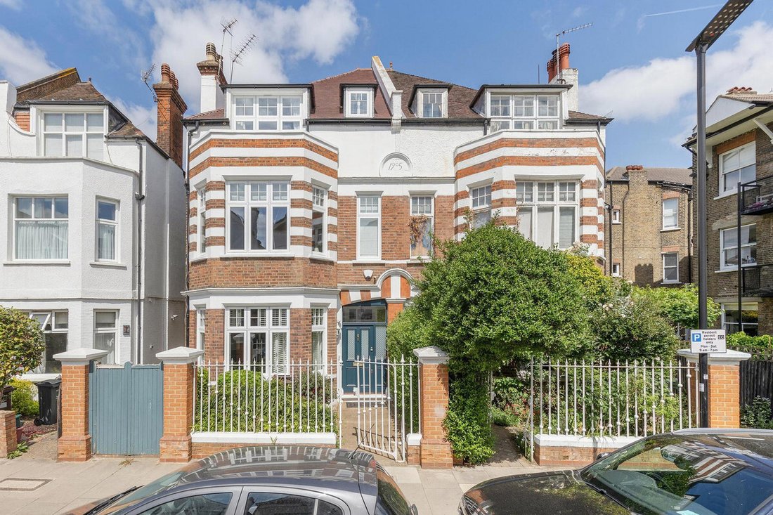 House in Ravenscourt Park, Hammersmith and Fulham, England 1 - 16482121
