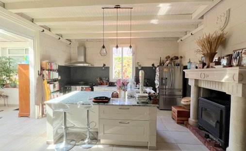 Castle for Sale in Saumur, Pays de la Loire, France