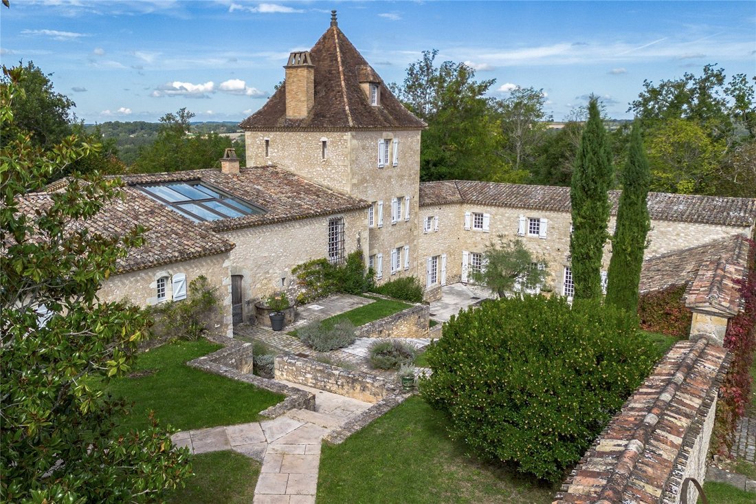 Country House in Montagnac-sur-Lede, Nouvelle-Aquitaine, France 2 - 16480335