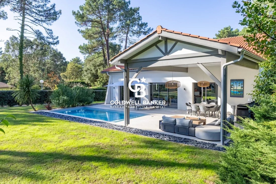 Villa in Soorts-Hossegor, Nouvelle-Aquitaine, France 1 - 16479076