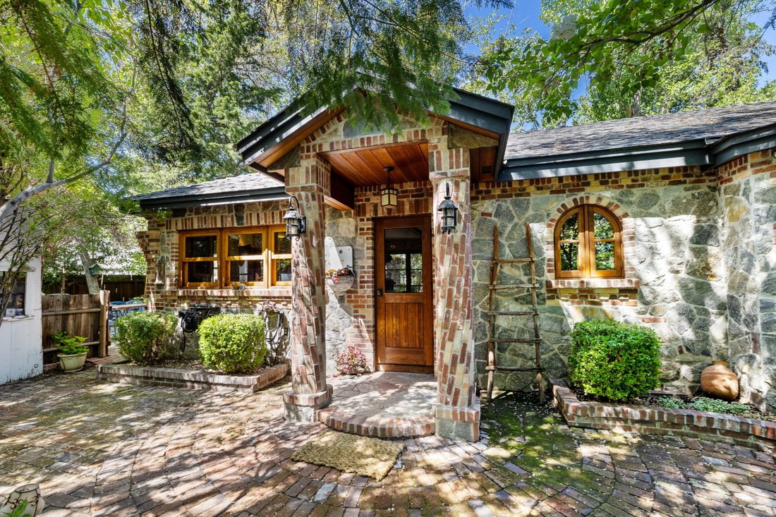 House in Reno, Nevada, United States 4 - 16481557