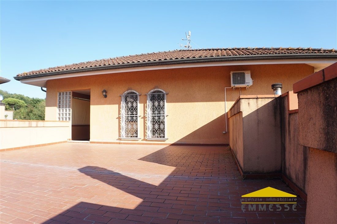 House in Fontia-Fossola-Fossone, Marina di Carrara, Tuscany 2 - 16481695