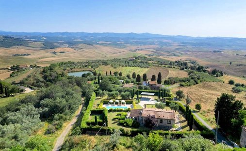 Country House in Volterra, Tuscany, Italy 1