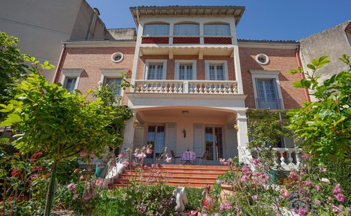 Castle for Sale in Moissac, Occitanie, France