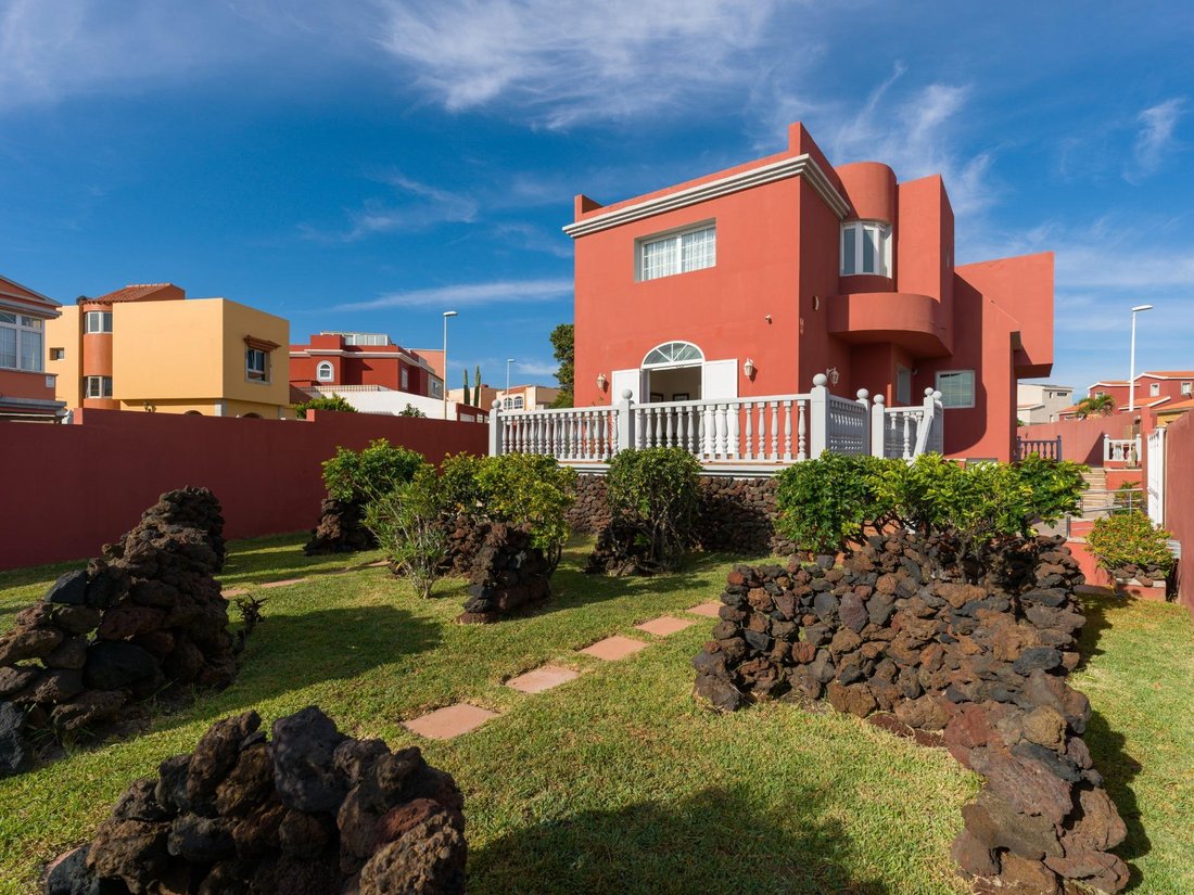 Villa in Telde, Canary Islands, Spain 4 - 16482085