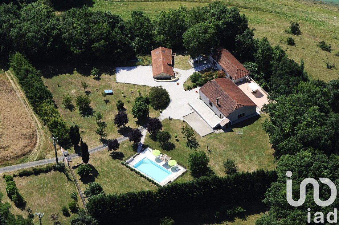 House in Monbalen, Nouvelle-Aquitaine, France 2 - 16481381