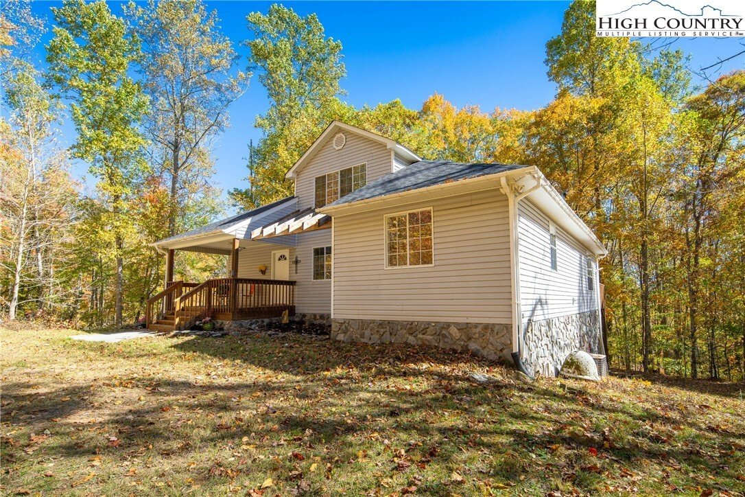 House in Sugar Grove, North Carolina, United States 2 - 16483539