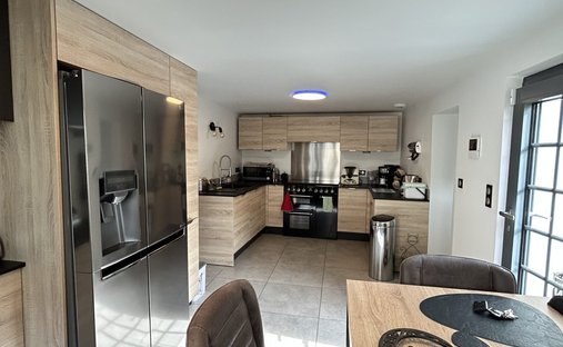 Castle for Sale in Saint-Valery-sur-Somme, Hauts-de-France, France