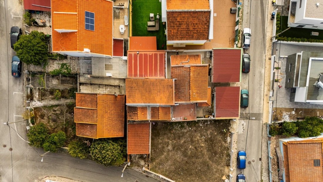 Townhouse in Charneca de Caparica e Sobreda, Setubal, Portugal 4 - 16493528