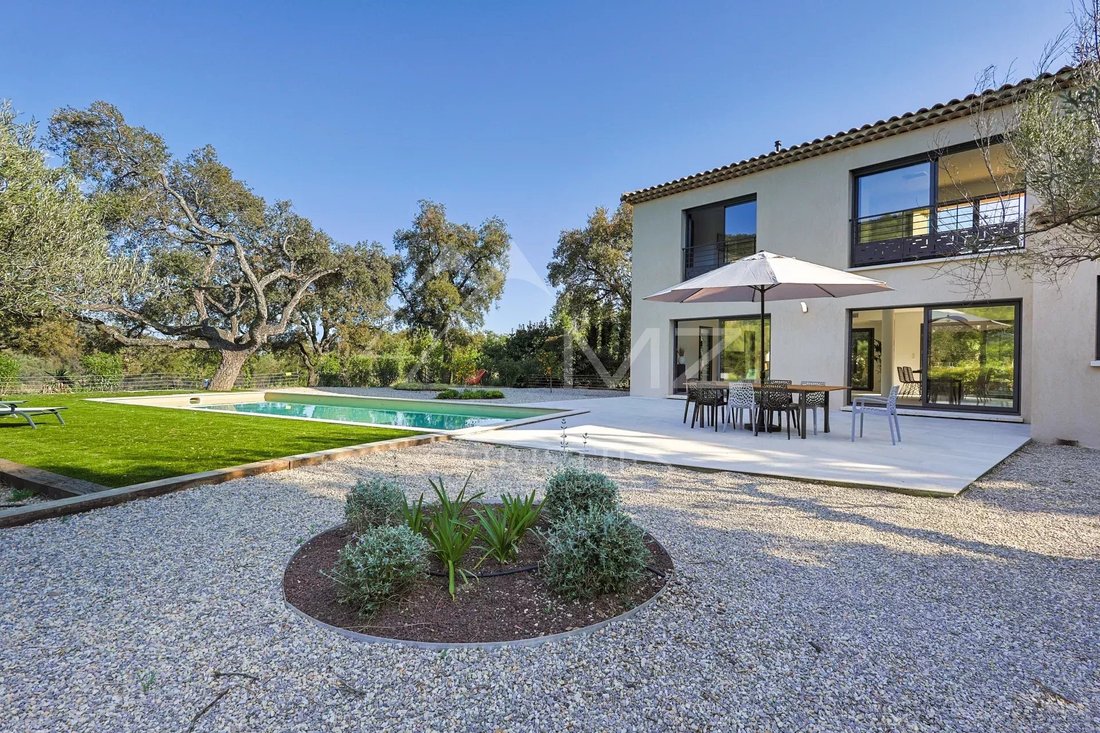 Villa in Le Plan-de-la-Tour, Provence-Alpes-Côte d'Azur, France 5 - 16485657