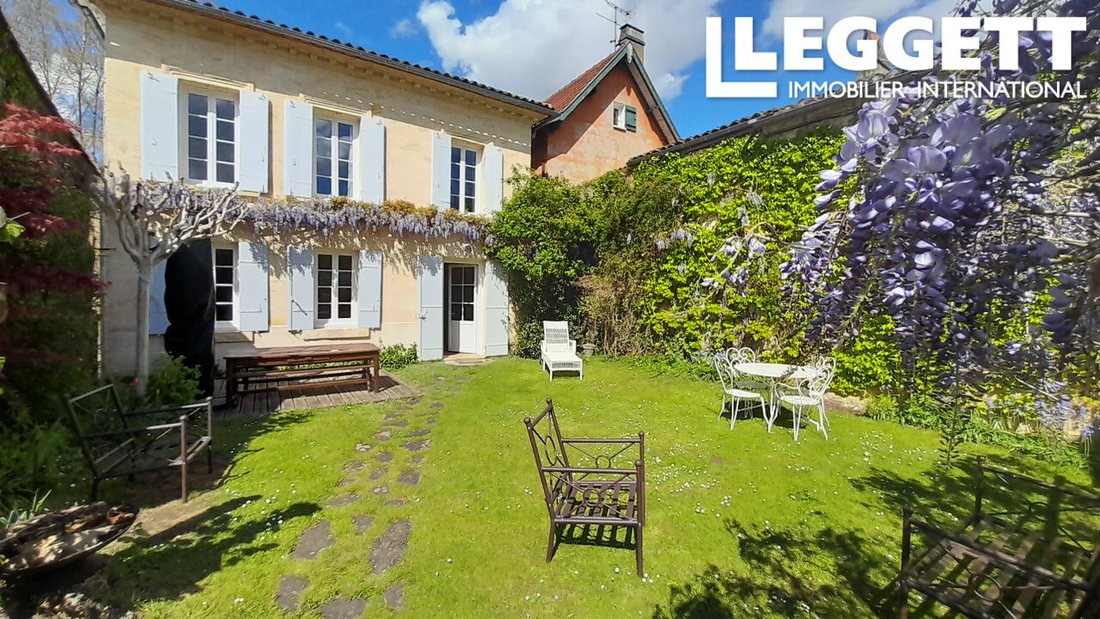 House in Saint-Sulpice-de-Faleyrens, Nouvelle-Aquitaine, France 1 - 16487682