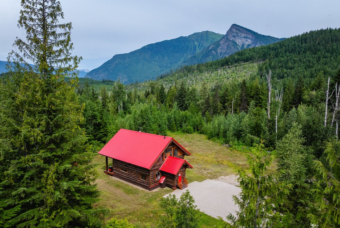 House in Galena Bay, British Columbia, Canada 5 - 16494880