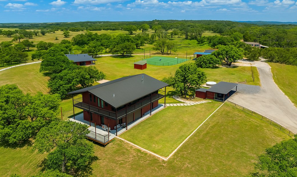 Lonesome Valley Ranch | 260 Acres In Texas Wine & In Hye, Texas, United ...