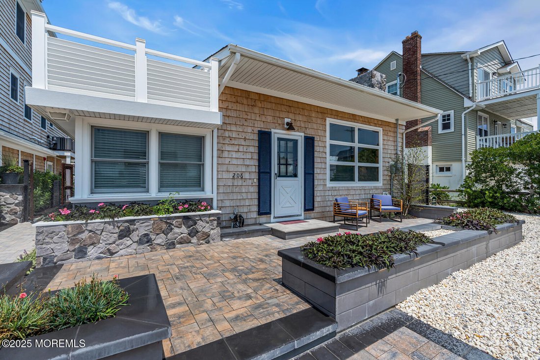 House in Seaside Park, New Jersey, United States 4 - 16492870
