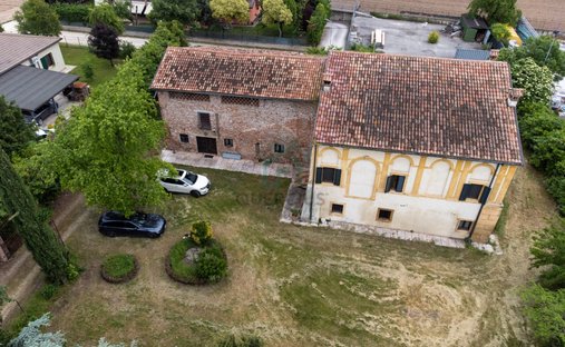 Villa in Buttapietra, Veneto, Italy 1
