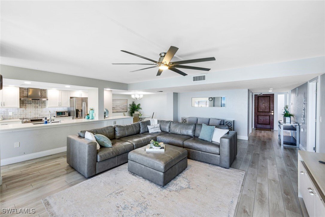 Condo in Naples, Florida, United States 2 - 16487448