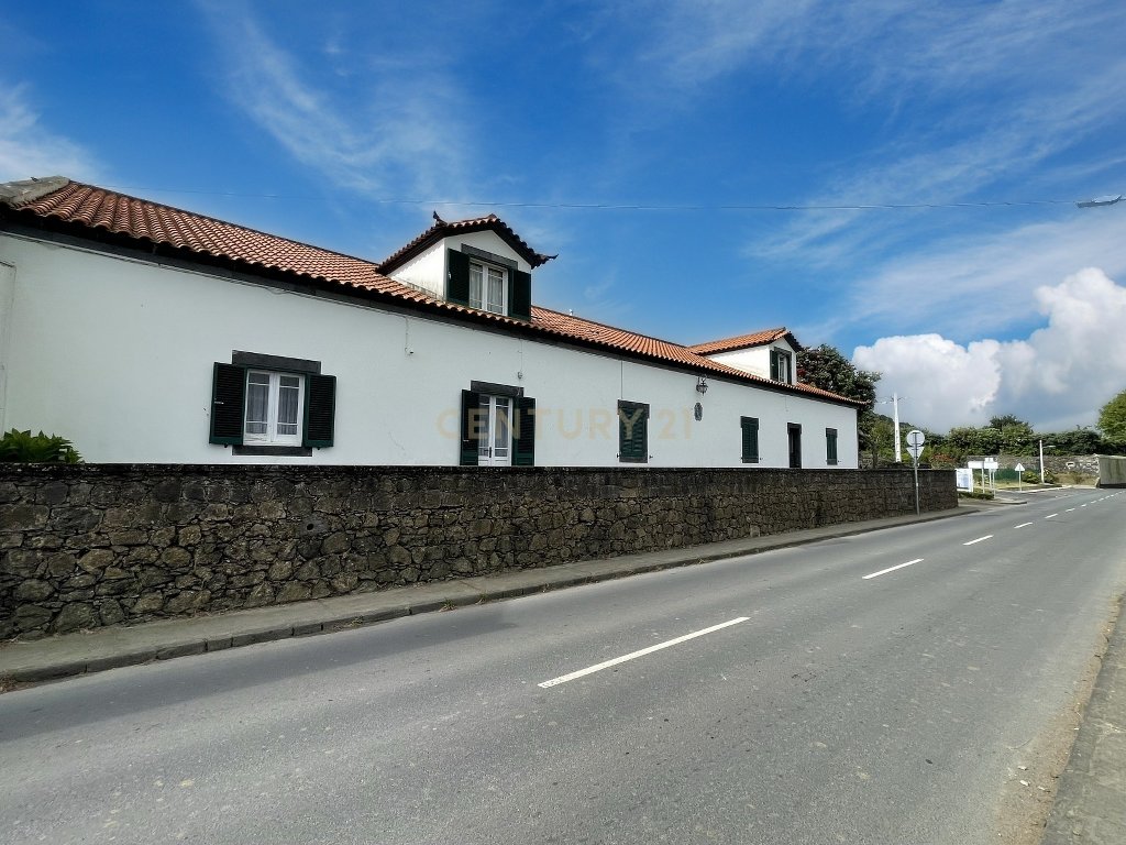Villa in Ribeirinha, Azores, Portugal 2 - 16493018