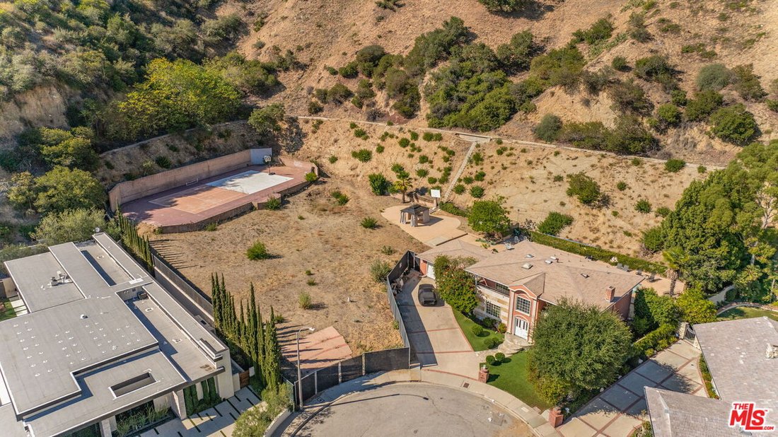 Land in Los Angeles, California, United States 2 - 16489556