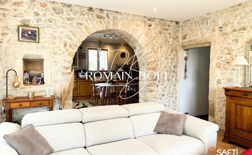 13th Historic Castle With Majestic Park And Pool