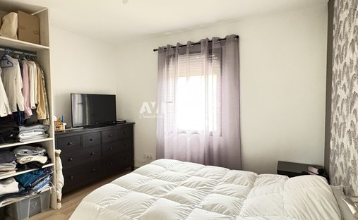 Castle for Sale in Plan-d'Aups-Sainte-Baume, Provence-Alpes-Côte d'Azur, France