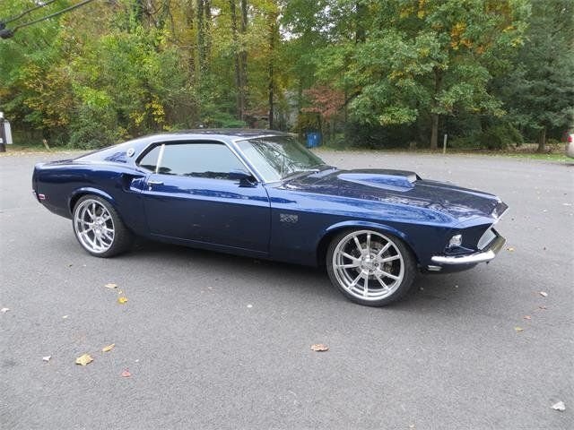 Coupe in Glendale, United States 1 - 16489220