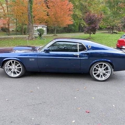 Coupe in Glendale, United States 2 - 16489220