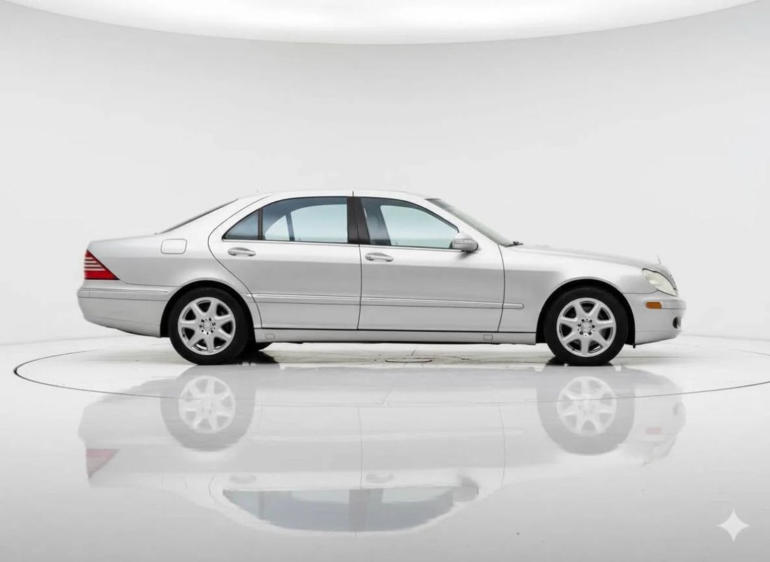 Sedan in Lake Bluff, IL, United States 5 - 15900380