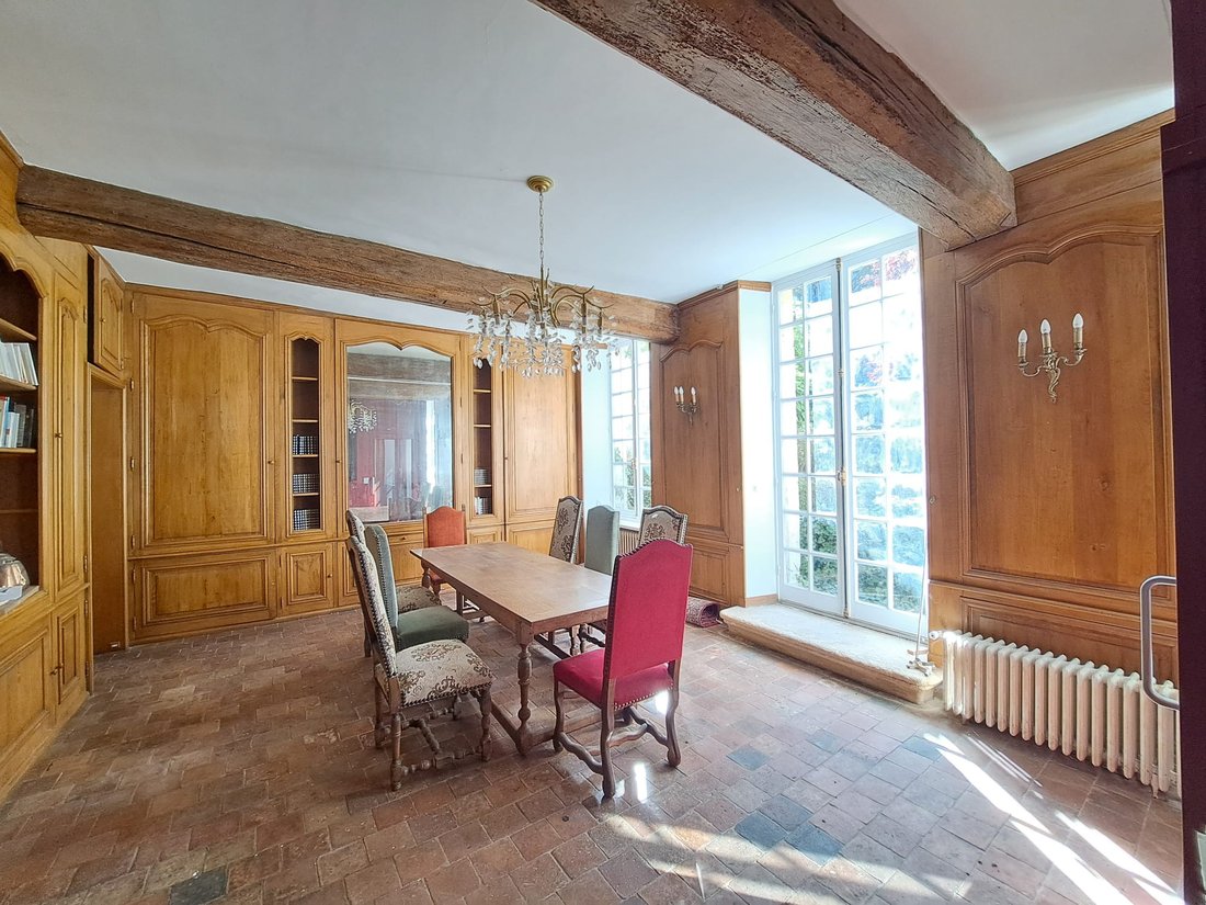 House in Senlis, Hauts-de-France, France 1 - 16487294
