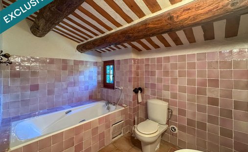 Beautiful Stone Property With Views And Pool