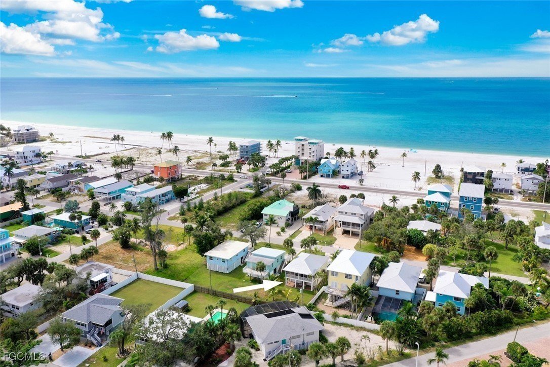 House in Fort Myers Beach, Florida, United States 2 - 16494959