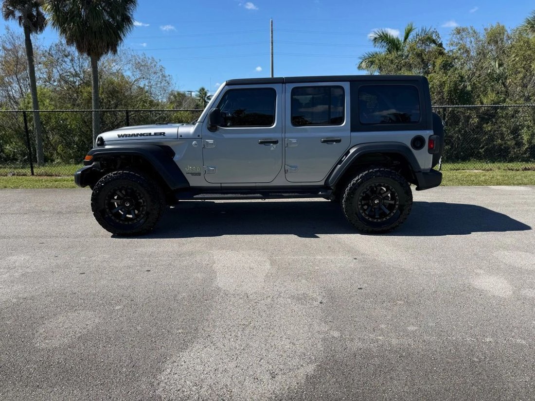 Suv in West Park, FL, United States 3 - 16485019