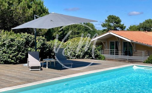 House in Le Pyla, La Teste-de-Buch, France 1
