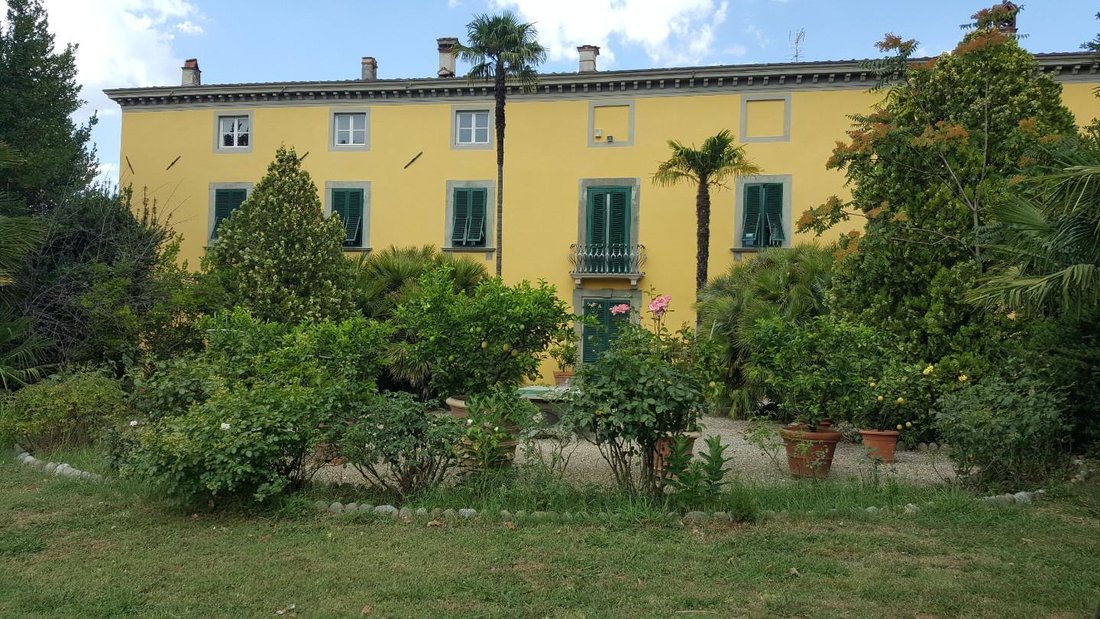 Villa in Pieve di Brancoli, Lucca, Tuscany 1 - 16487082
