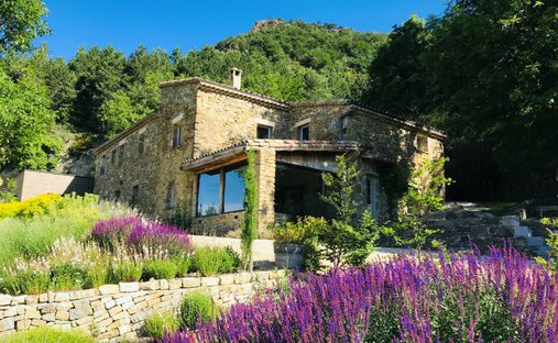 Barnes South Drôme Sumptuous Renovated Medieval Castle Panoramic View Swimming Pool