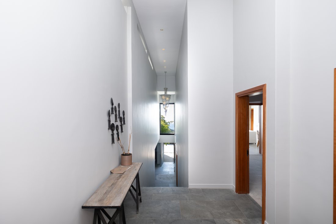 House in Bakoven, Cape Town, South Africa 4 - 16494744