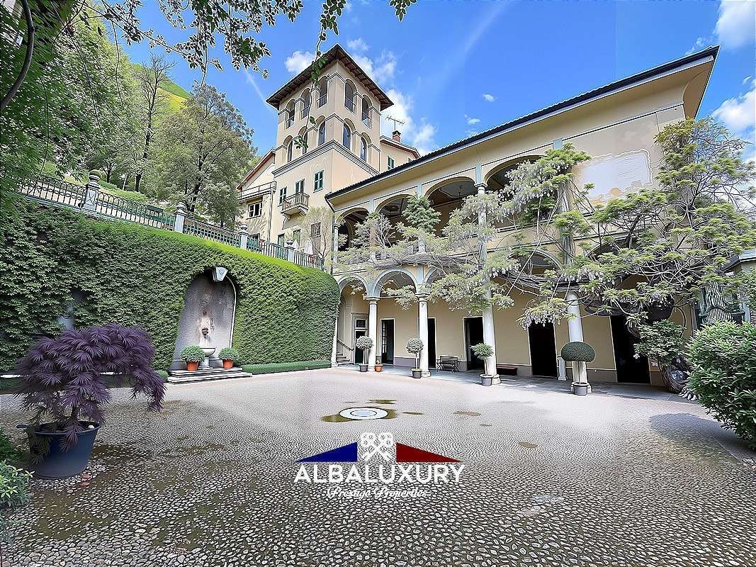 Chateau in Castello Cabiaglio, Lombardy, Italy 4 - 15347581