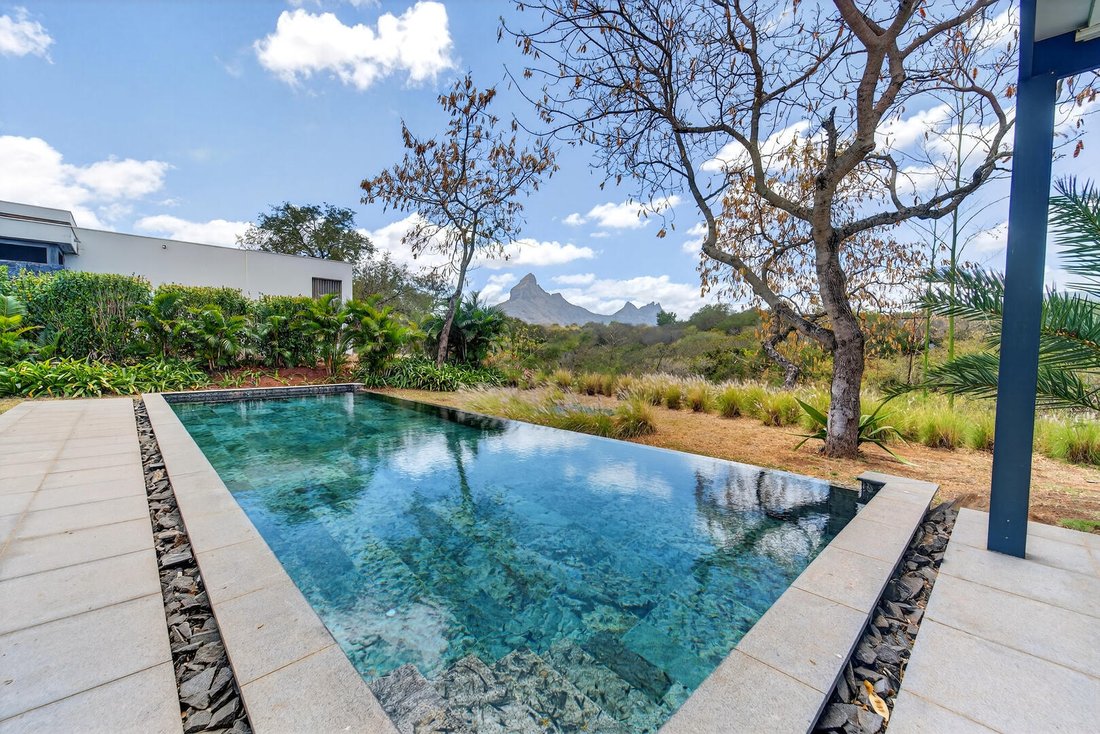Villa in Tamarin, Rivière Noire District, Mauritius 3 - 16495919