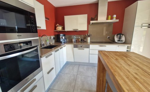 The Aristocratic Chateau Of Beechwood