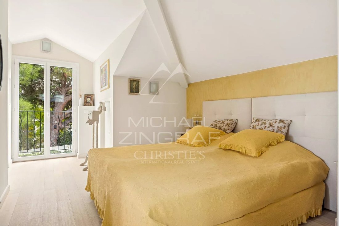 Villa in Antibes, Provence-Alpes-Côte d'Azur, France 5 - 16485610