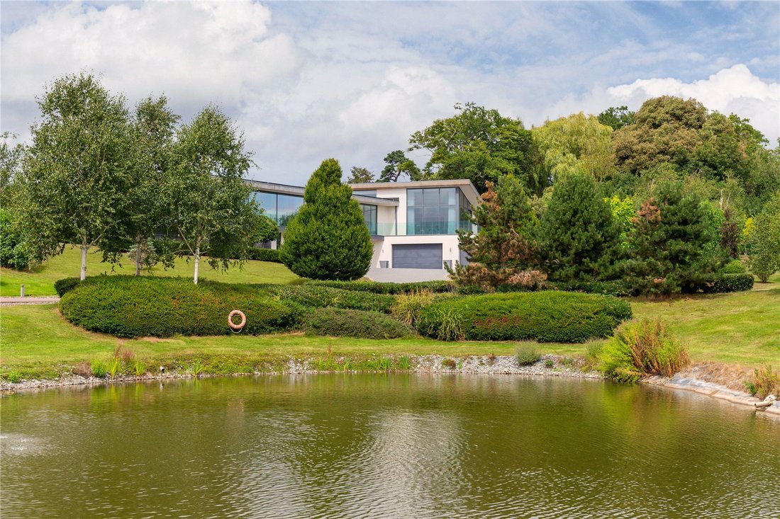 House in Epping, England, United Kingdom 3 - 16492132