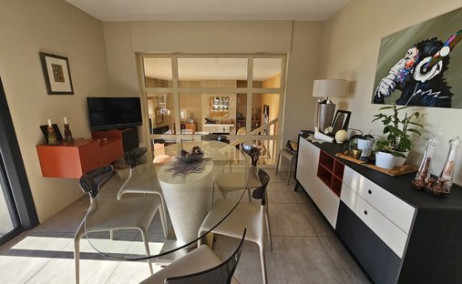 The Aristocratic Chateau Of Beechwood