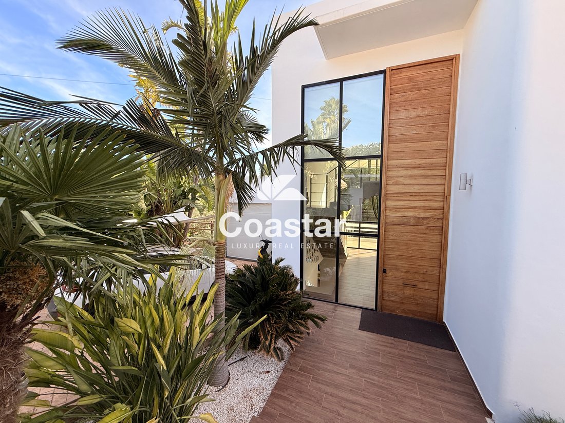 Villa in Denia, Valencian Community, Spain 1 - 16494416