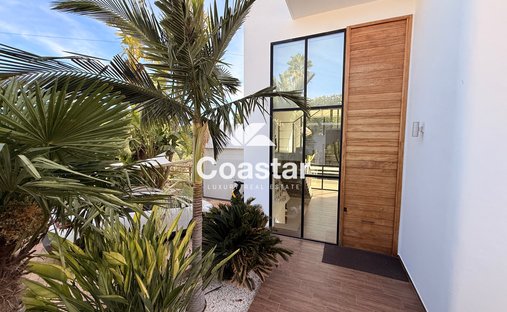 Villa in Denia, Valencian Community, Spain 1