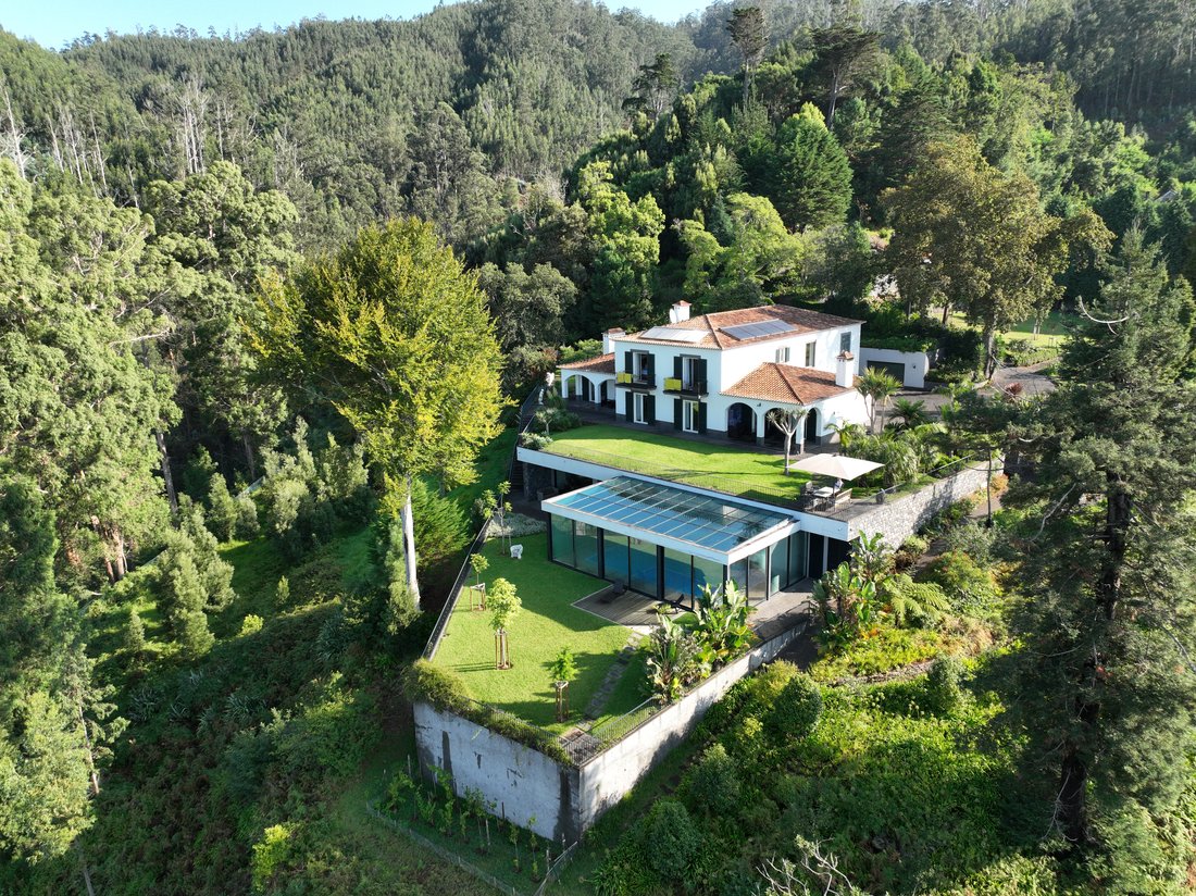 Villa in Monte, Madeira, Portugal 1 - 16491739