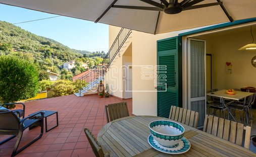 House in Pugliola-Solaro, Lerici, Liguria 1
