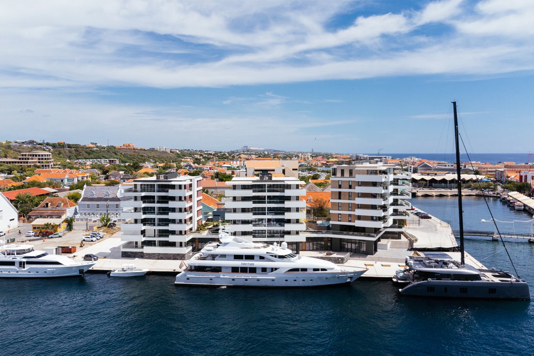 Condo in Willemstad, Curaçao, Curaçao 1 - 16496002