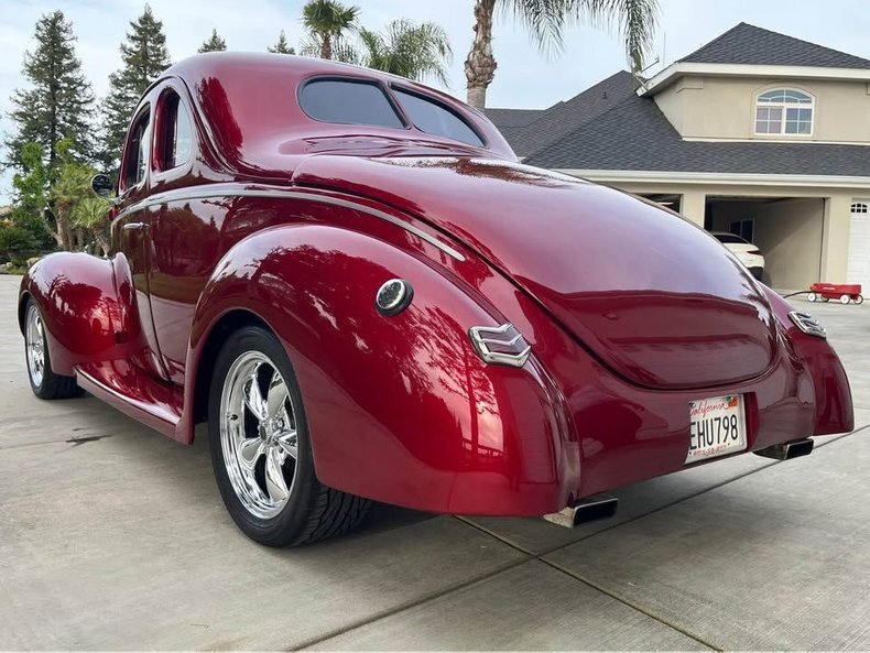 Coupe in Glendale, United States 3 - 16495964
