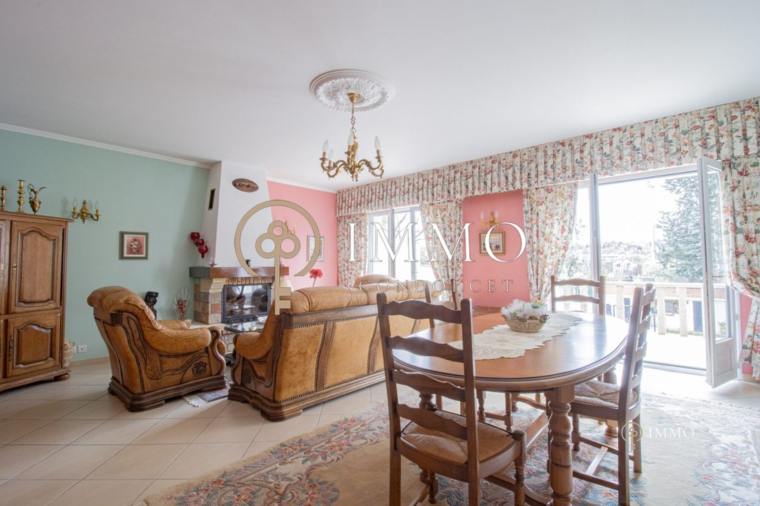 House in La Faiencerie-Le Clos Saint Cyr, Bourg-la-Reine, France 3 - 16496200